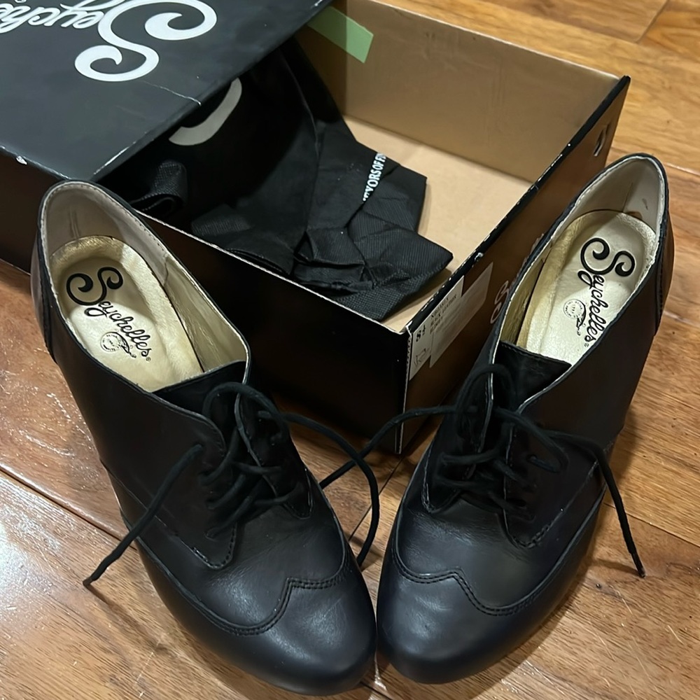 Seychelles Black Oxford Style Booties- 8-1/2